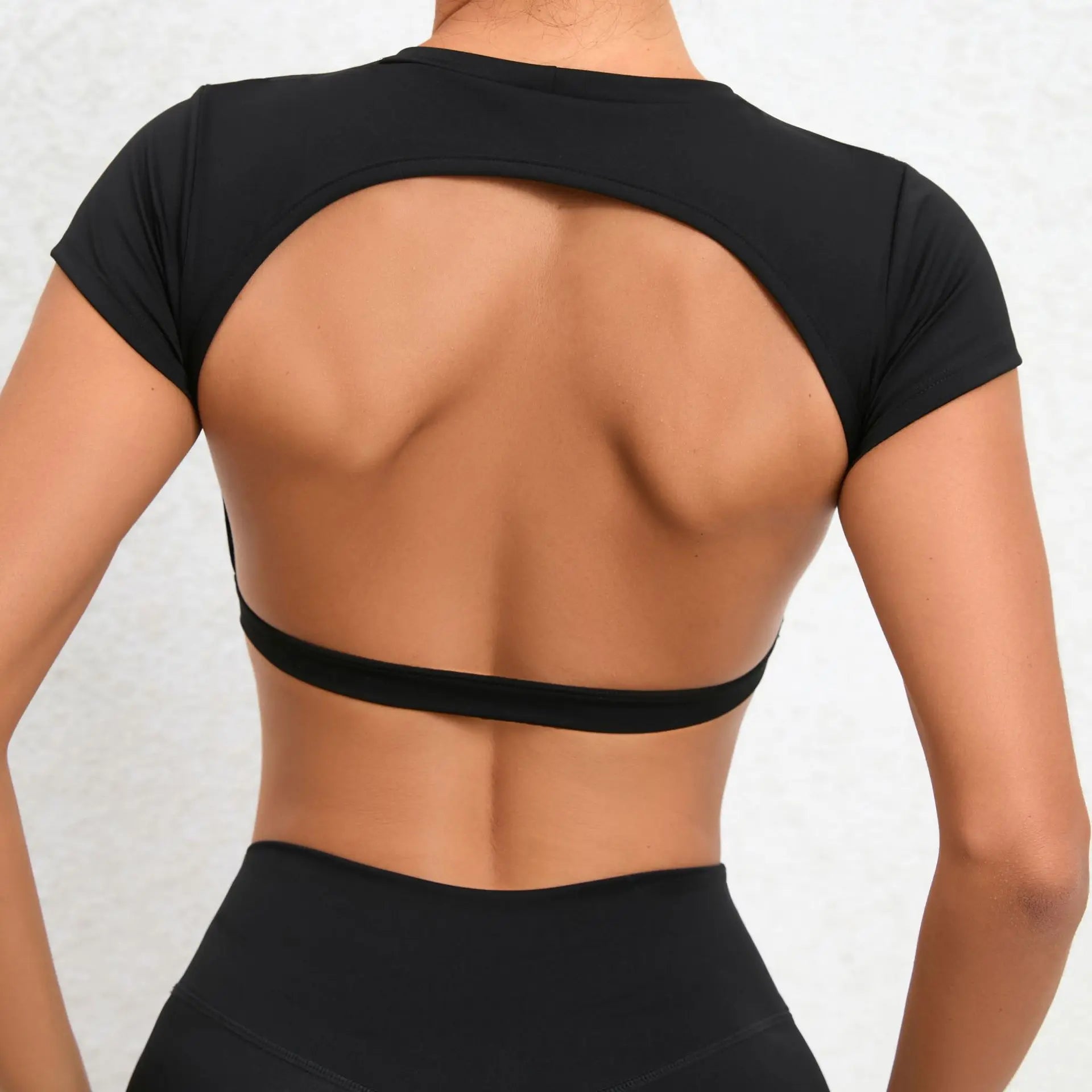 FORME Sculpt Backless Crop Top